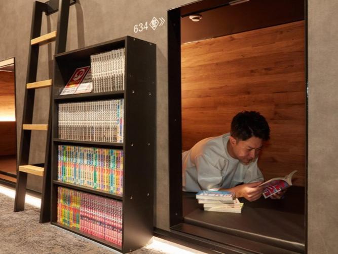 Rembrandt & Shimbashi - Caters To Men Kapselhotel 2*