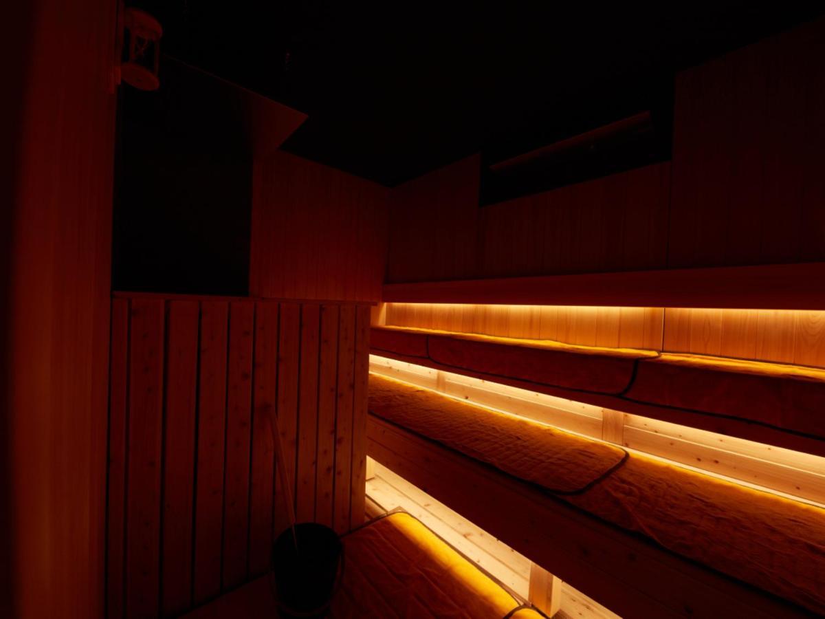 Hotel a capsule Rembrandt & Shimbashi - Caters To Men Tokyo